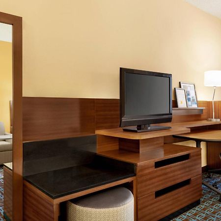 Fairfield Inn Roseville Bagian luar foto