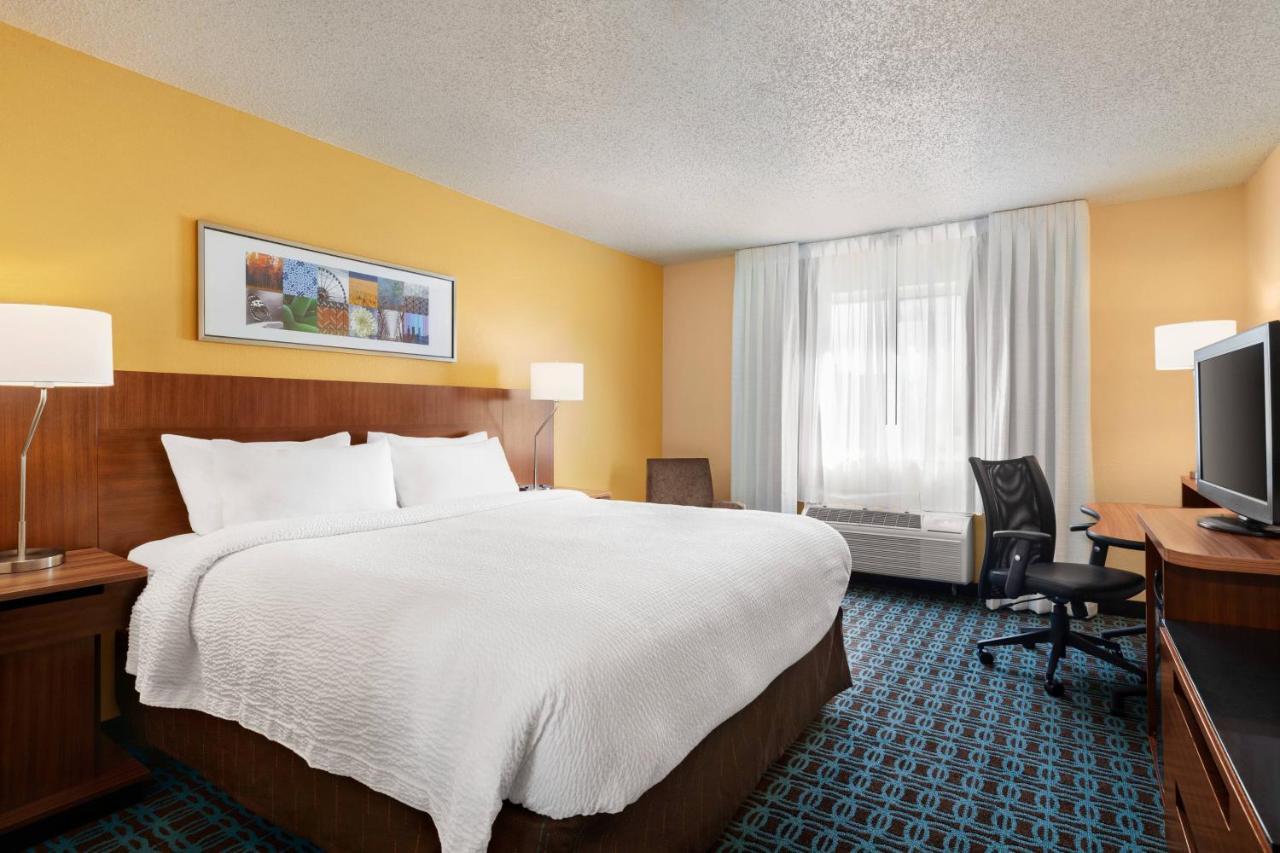 Fairfield Inn Roseville Bagian luar foto