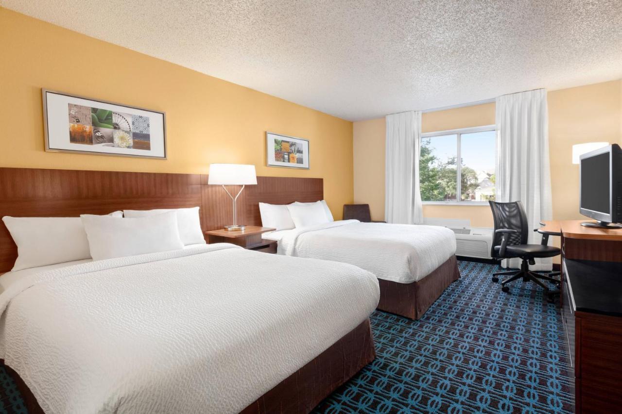 Fairfield Inn Roseville Bagian luar foto