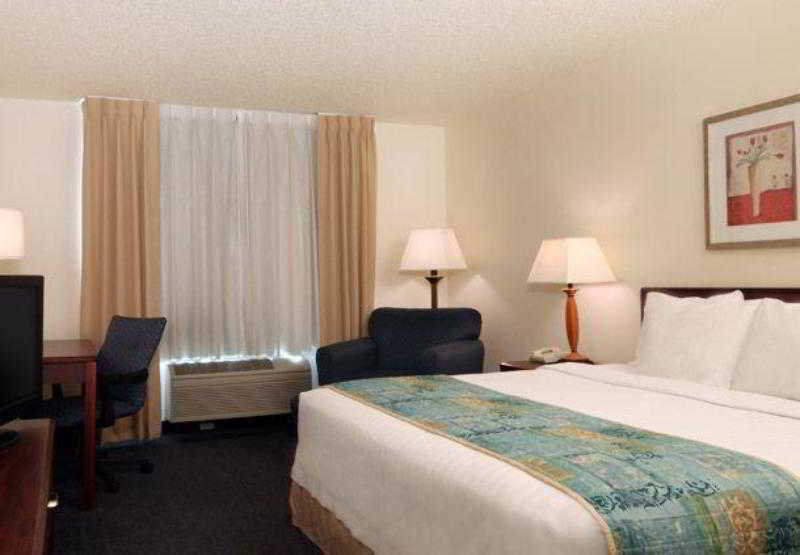 Fairfield Inn Roseville Bagian luar foto